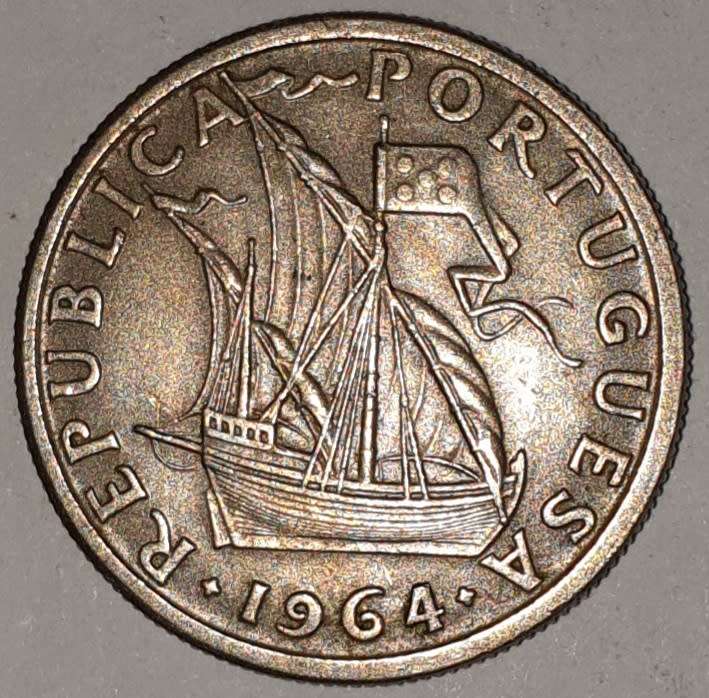 1964 - 2.5 ESCUDOS - 2$50 - 2 1/2 - PORTUGAL - PORTUGUESA - KM#590 - COPPER-NICKEL - PORTUGUESE
